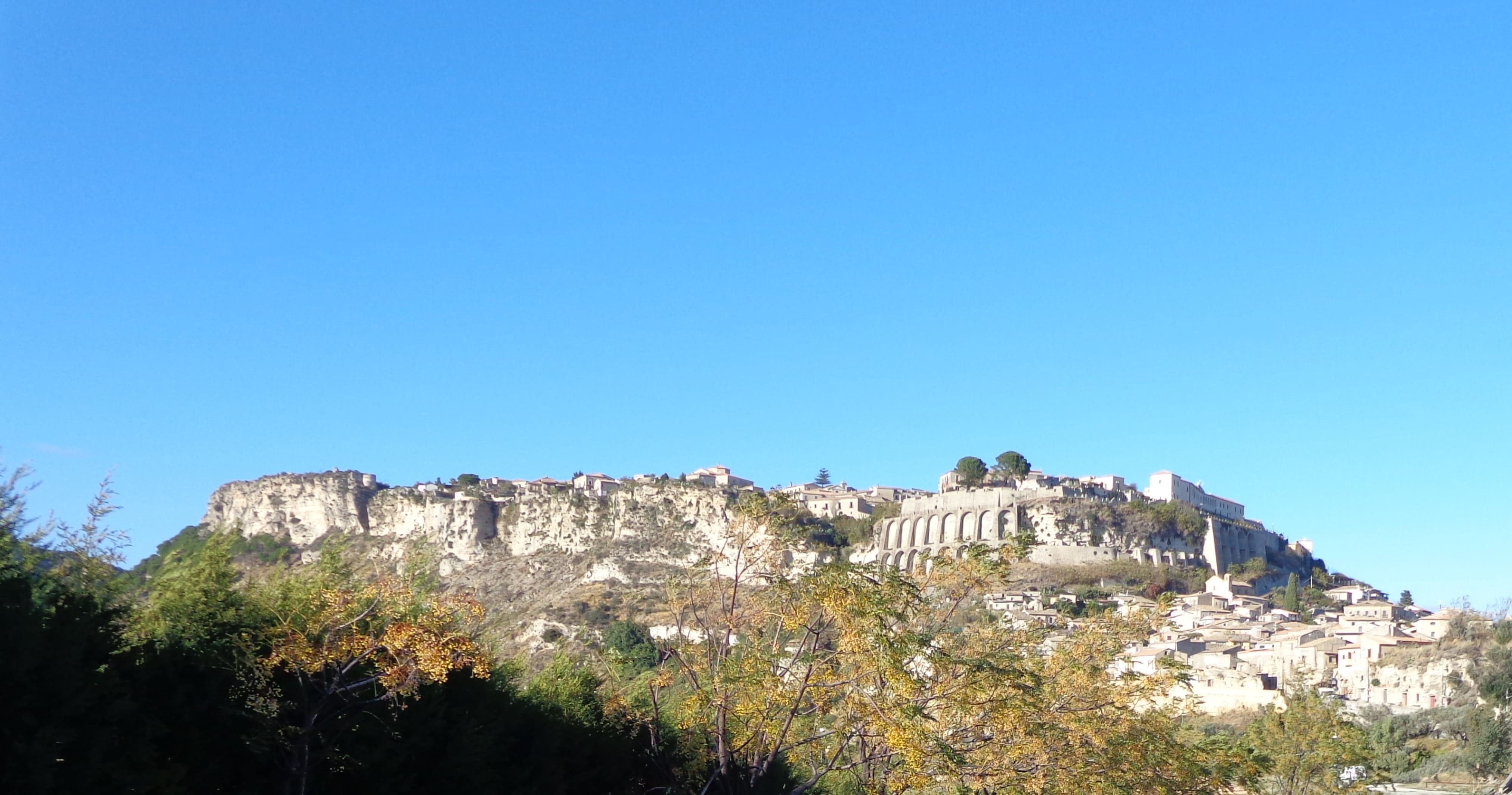 Gerace - Panorama borgo medievale